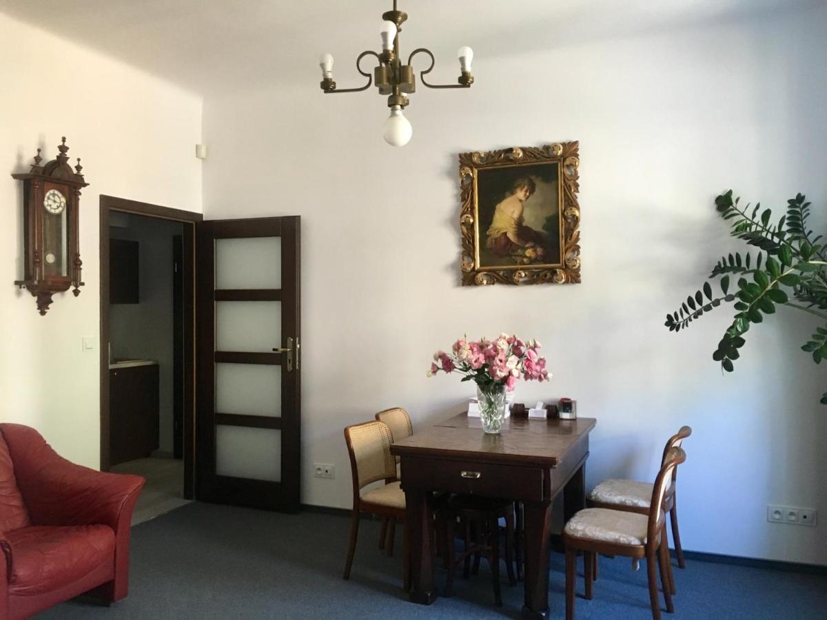 Warszawa Stare Bielany Bed & Breakfast エクステリア 写真